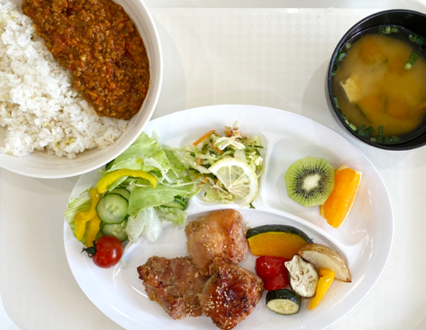 食事イメージ